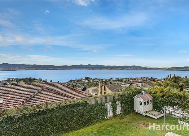 23 Broadwaters Parade, Sandy Bay TAS 7005