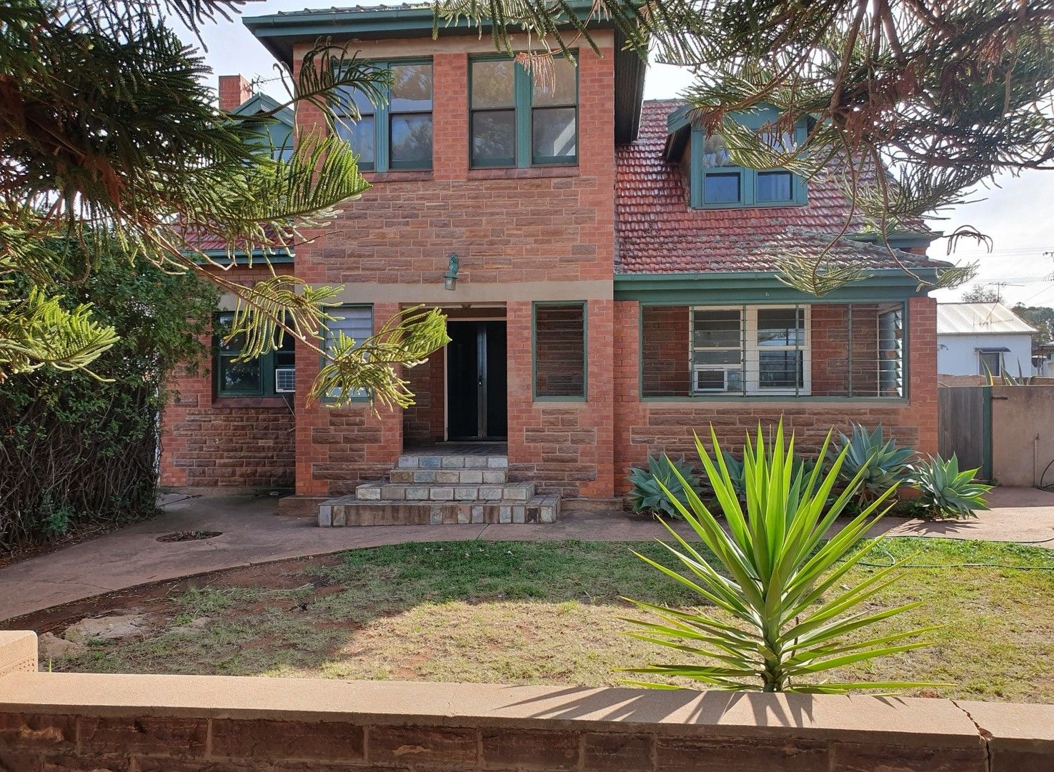 5 bedrooms House in 6 Kleeman Street WHYALLA SA, 5600