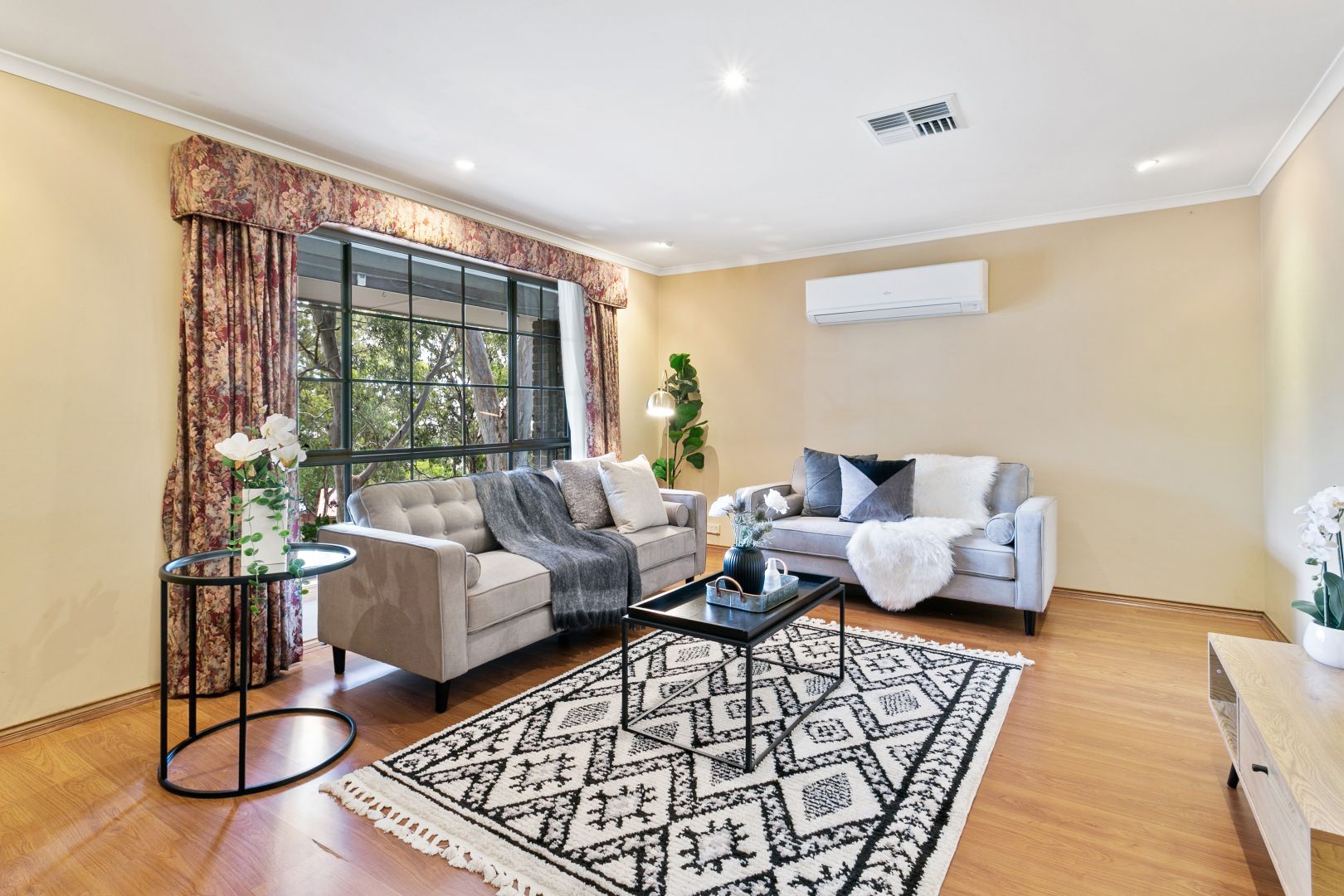 12 Mount Malvern Road, Chandlers Hill SA 5159, Image 2