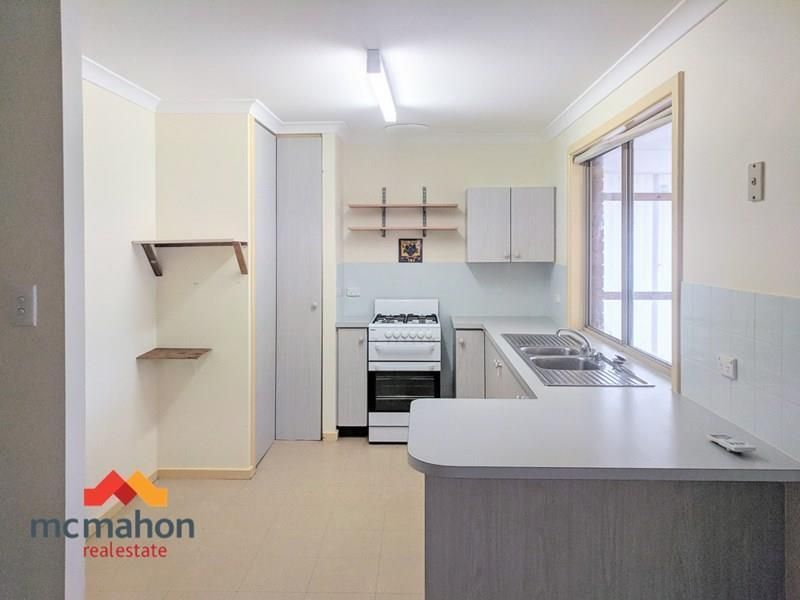 4 Banksia Place, Lake Grace WA 6353, Image 2