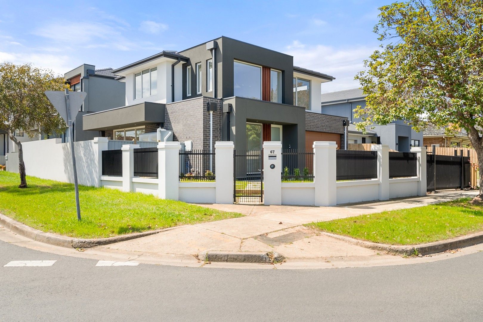 3 bedrooms Townhouse in 67 Fromer Street BENTLEIGH VIC, 3204