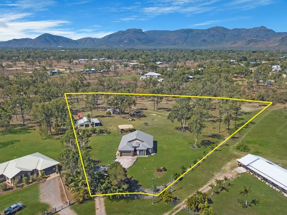 20 Caspian Court, Kelso QLD 4815