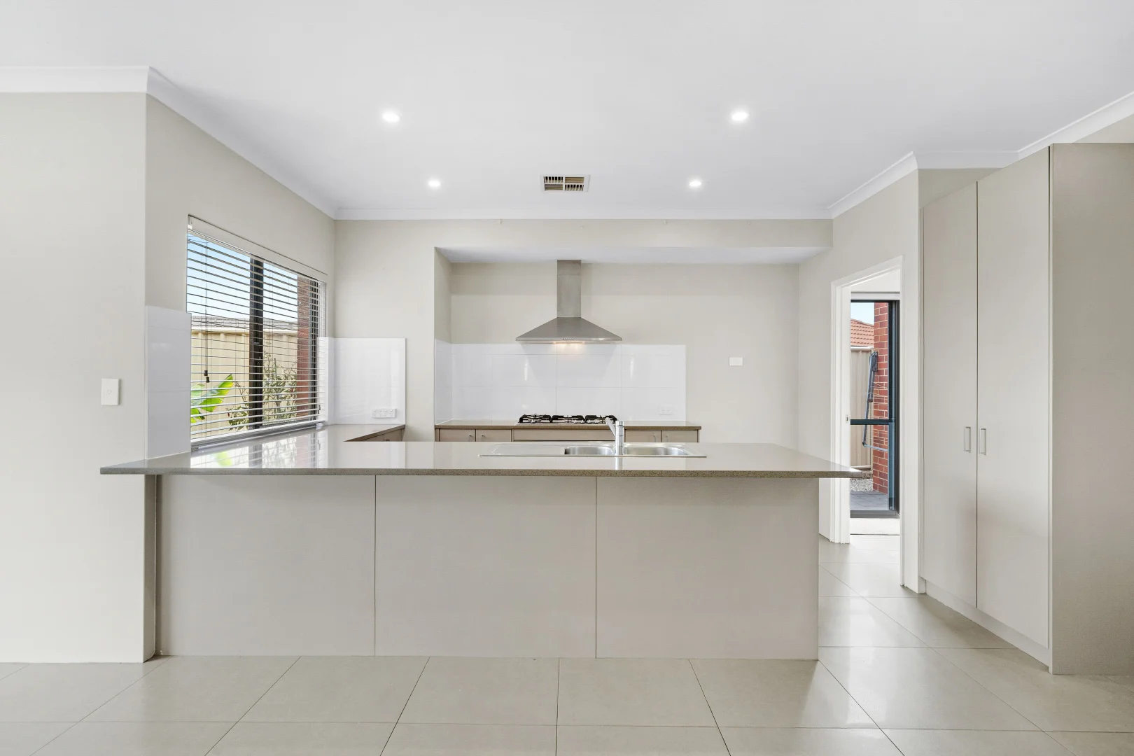 Additional image 7 of 28 Ashwood Parkway, Lakelands WA 6180