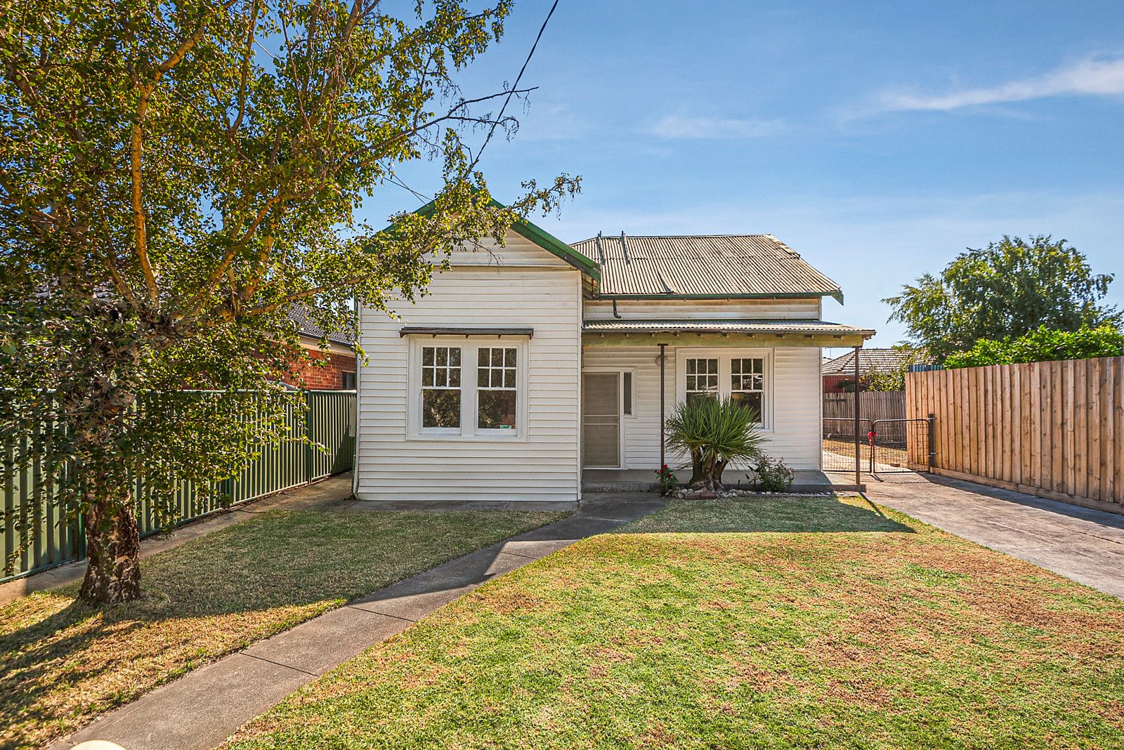 19 Leonard Street, Preston VIC 3072, Image 0