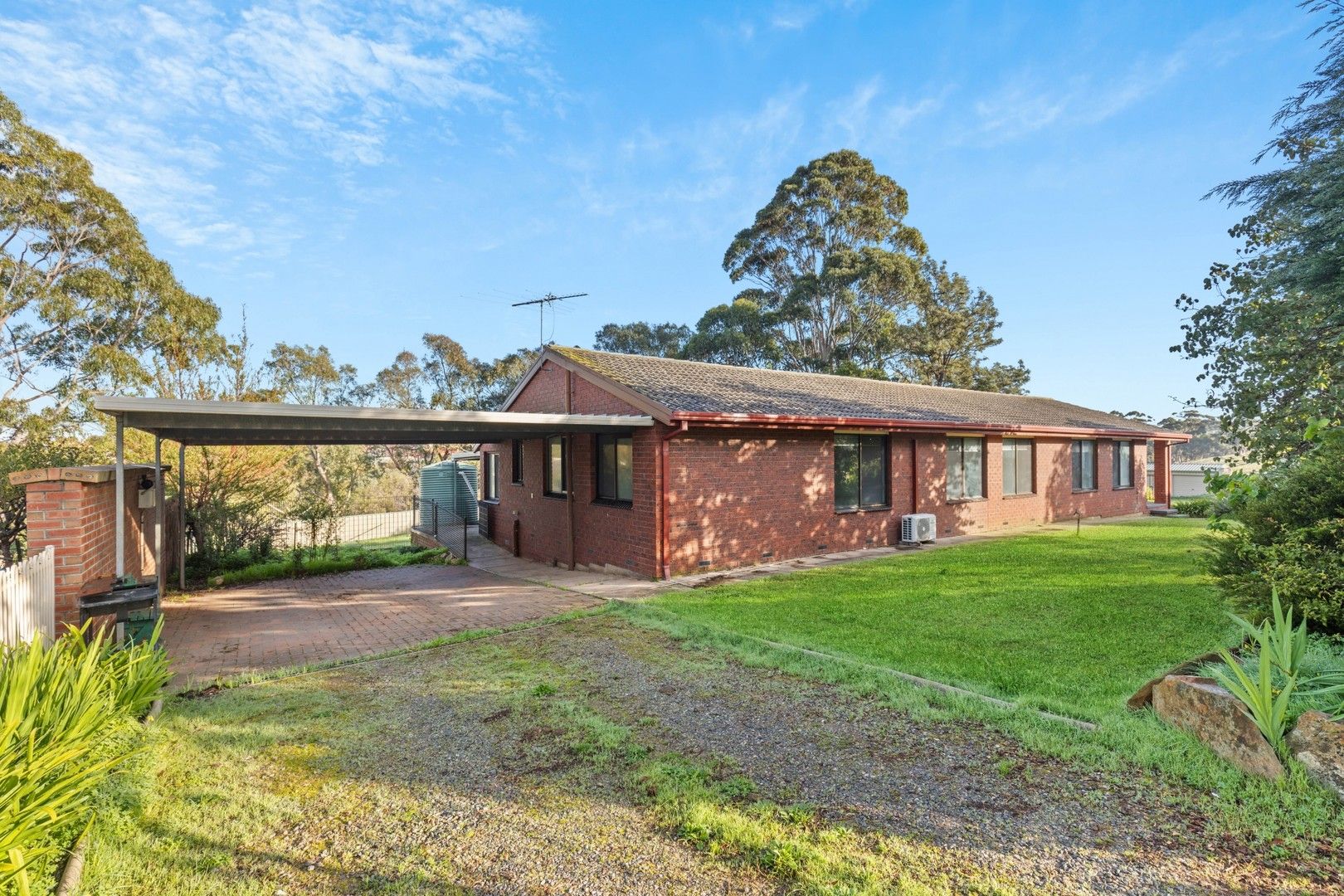 5 bedrooms House in 1708 Main South rd O'HALLORAN HILL SA, 5158