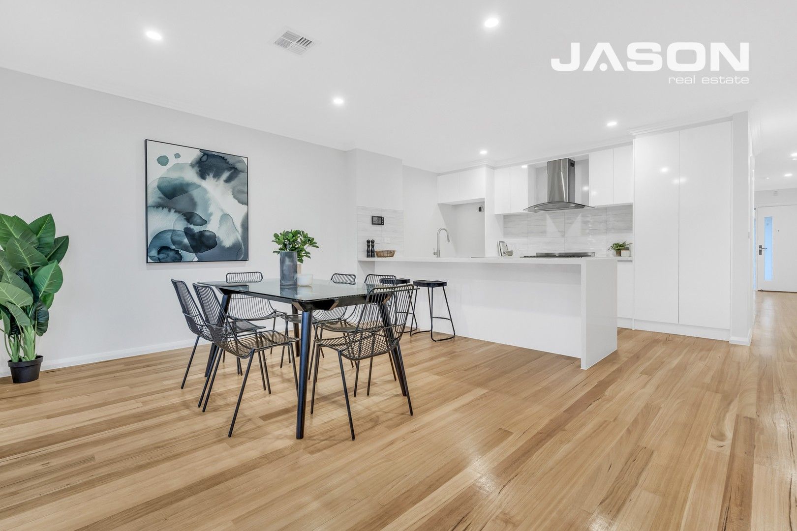 1/12 Marmal Court, Tullamarine VIC 3043, Image 2