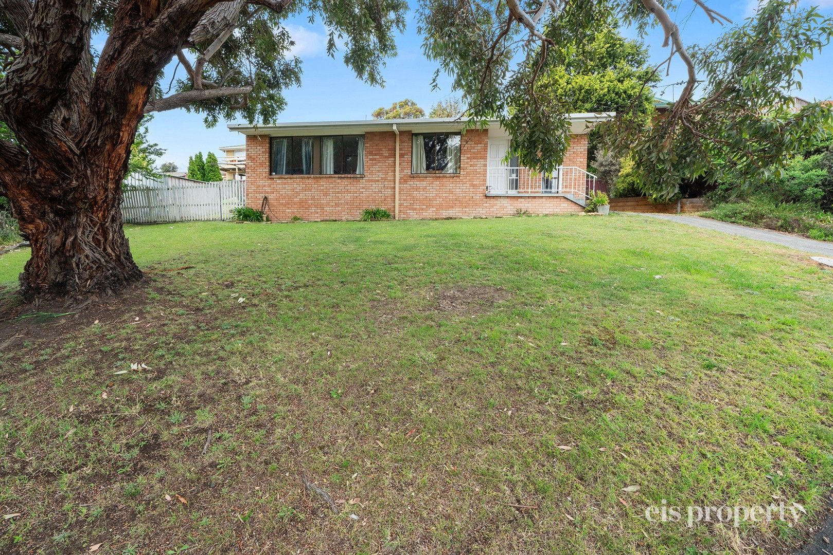 3 bedrooms House in 31 Arncliffe Road AUSTINS FERRY TAS, 7011