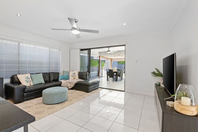 Picture of 21 ELLENBOROUGH AVENUE, ORMEAU HILLS QLD 4208