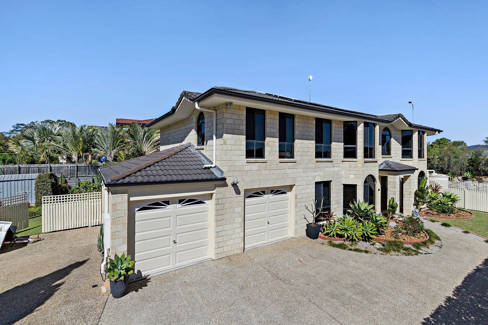 9 Coolgardie Court, Arana Hills QLD 4054, Image 0