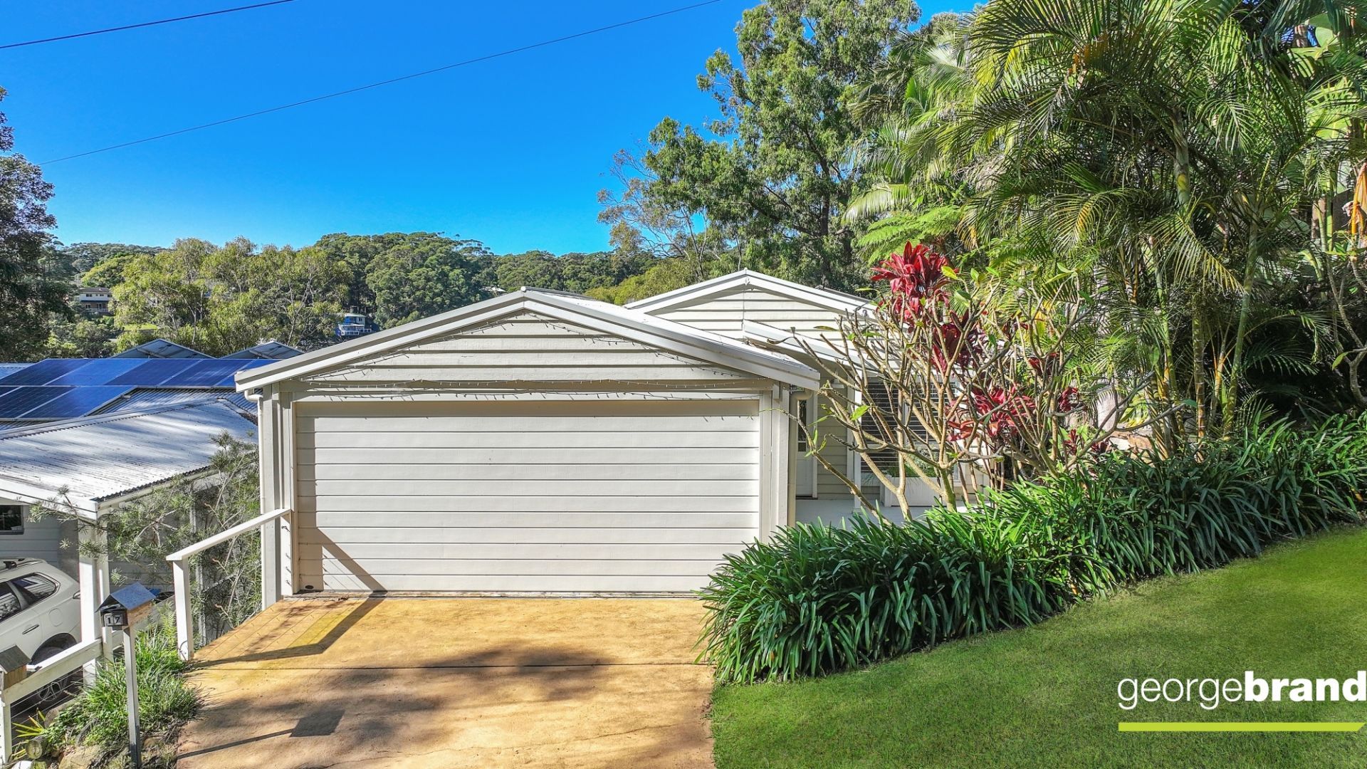 5 bedrooms House in 17 Laird Dr AVOCA BEACH NSW, 2251