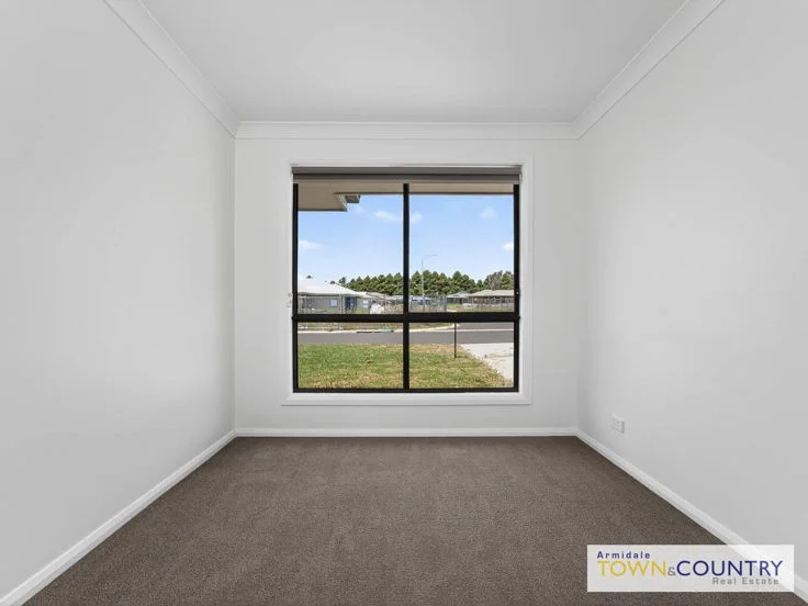 Additional image 8 of 1/13 Sunrise Crescent, Armidale NSW 2350