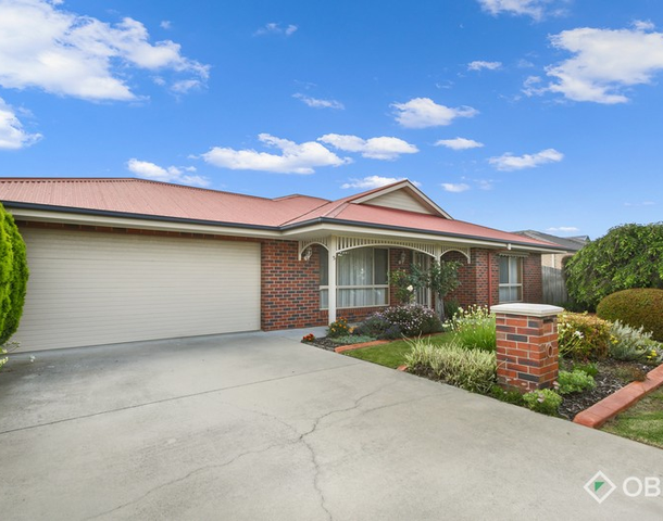 5 Barton Place, Eastwood VIC 3875