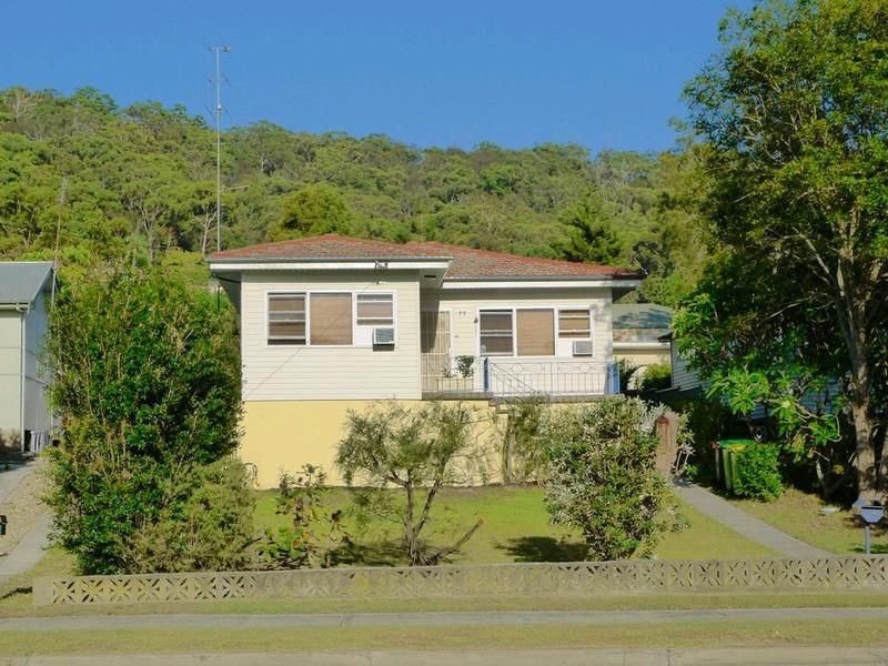 75 Brisbane Water Drive, Point Clare NSW 2250, Image 0