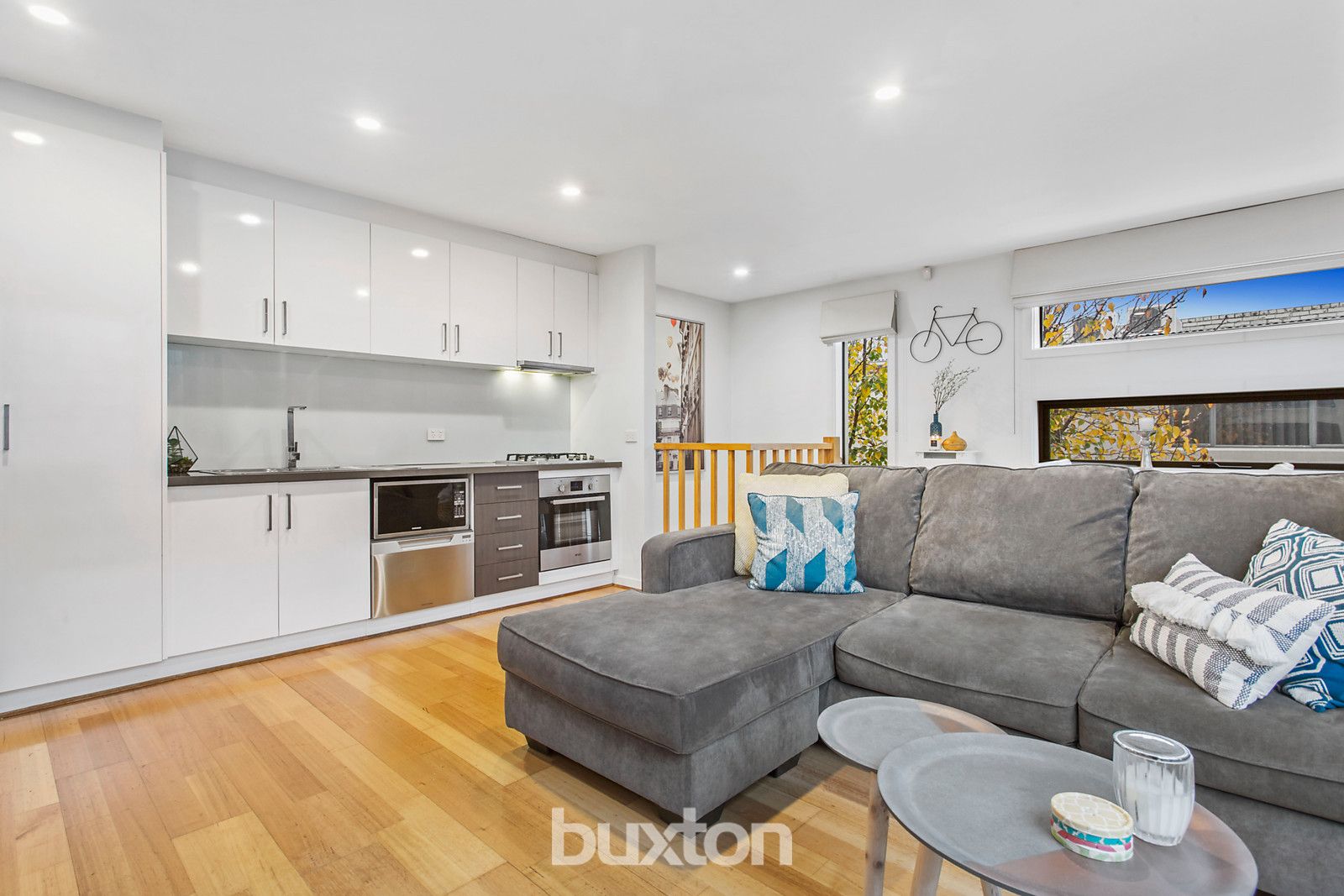 2/25 White Street, Parkdale VIC 3195, Image 0