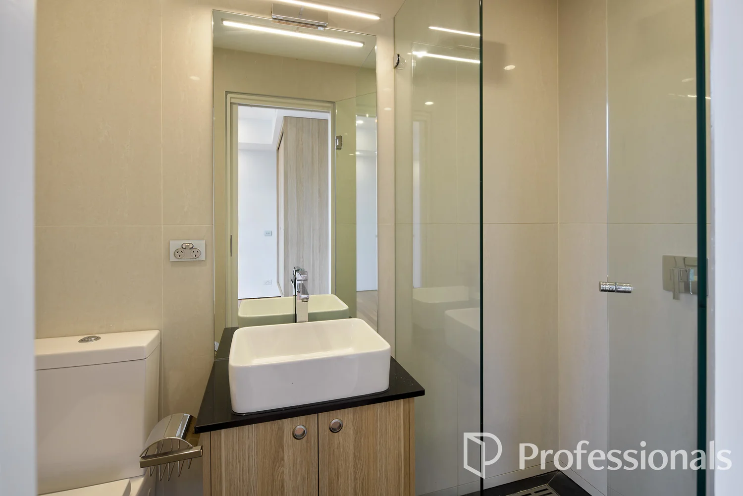 Additional image 8 of 202/333 Ferrars Street, South Melbourne VIC 3205