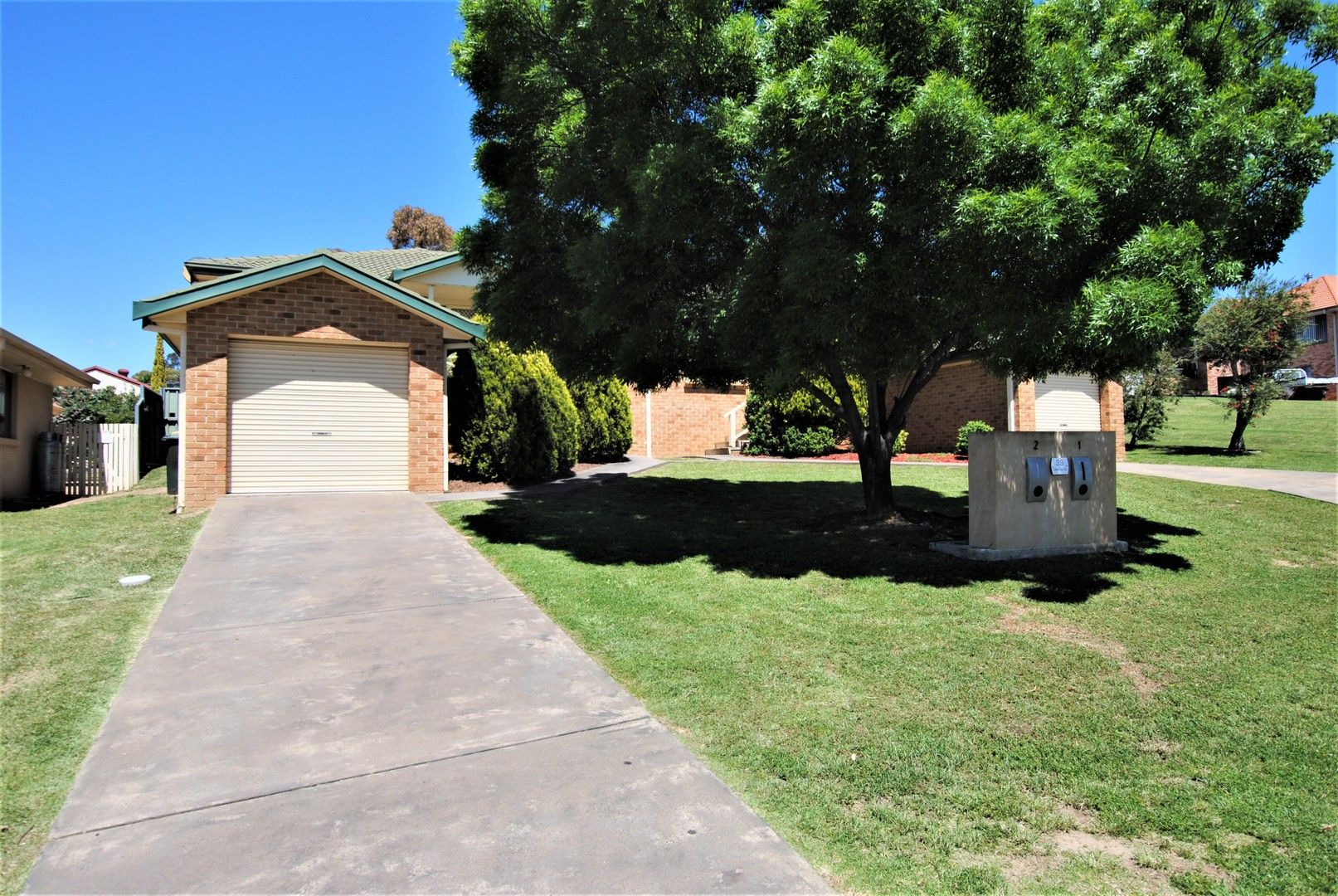 3 bedrooms Apartment / Unit / Flat in 2/39 Dewhurst Drive MUDGEE NSW, 2850