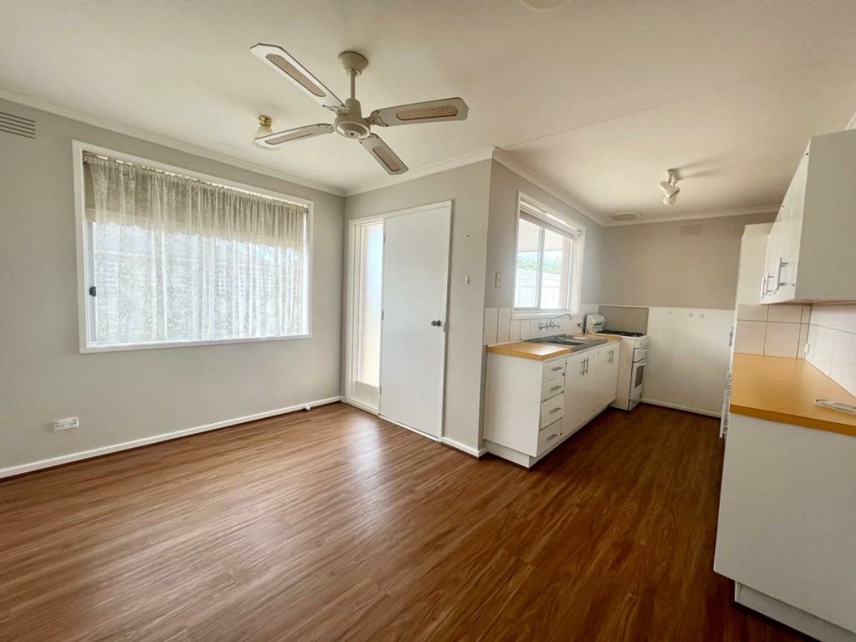 6 Armstrong Court, Whittington VIC 3219 House For Rent Domain