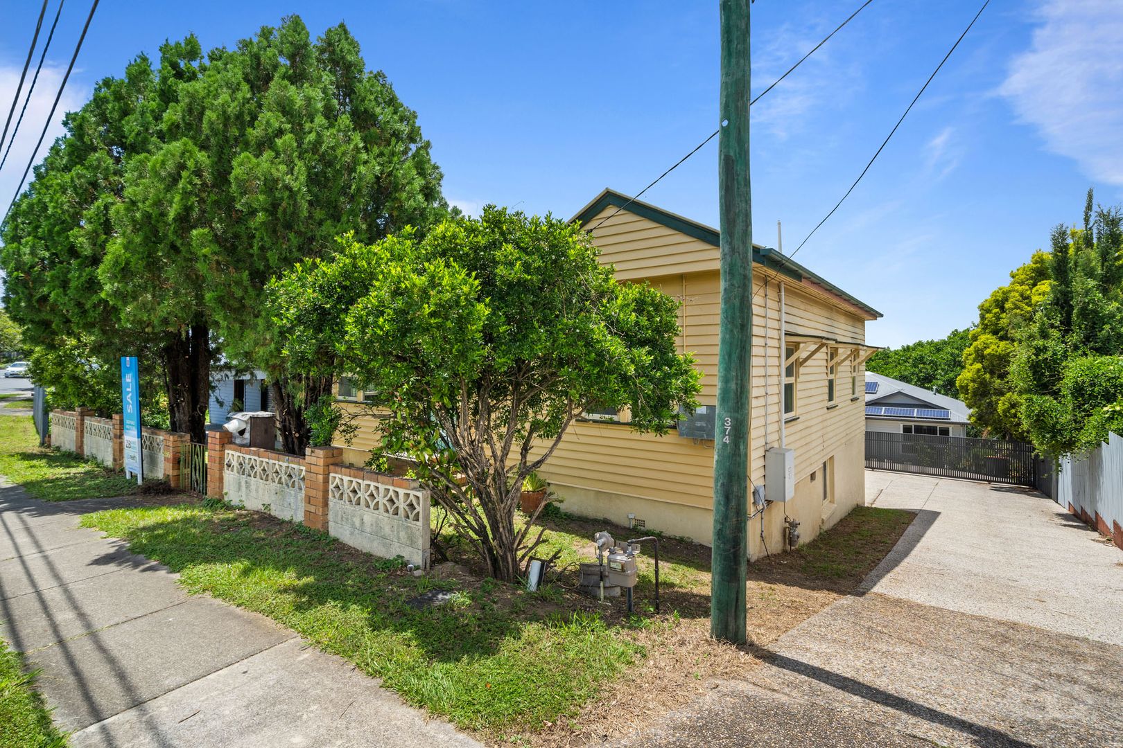 372 Waterworks Road, Ashgrove QLD 4060