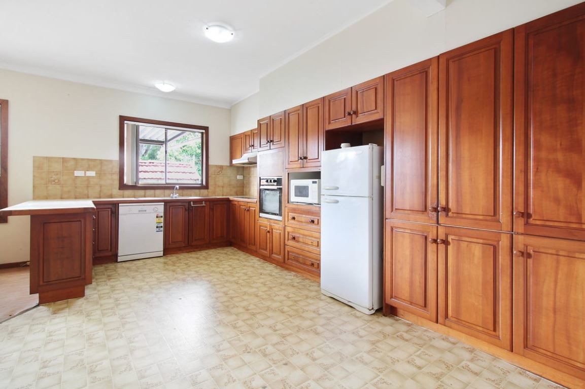 4 bedrooms House in 30 Waitangi Street GWYNNEVILLE NSW, 2500