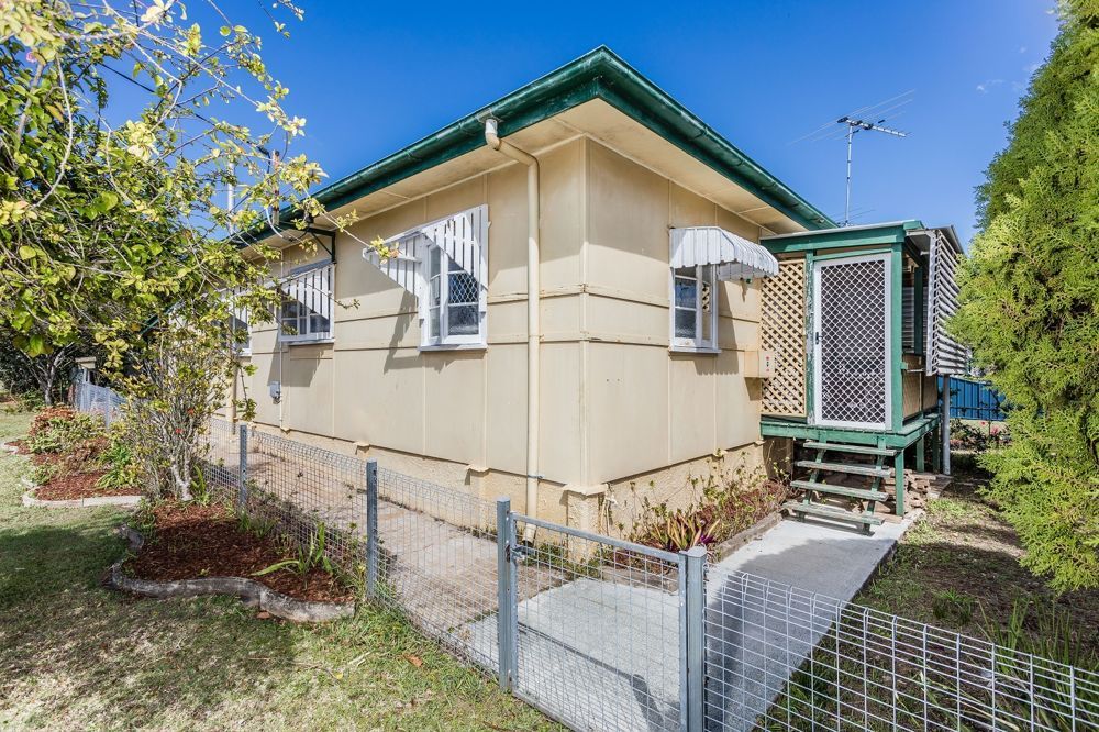 Woody Point QLD 4019 3 beds house for Sale, Offers over 400,000