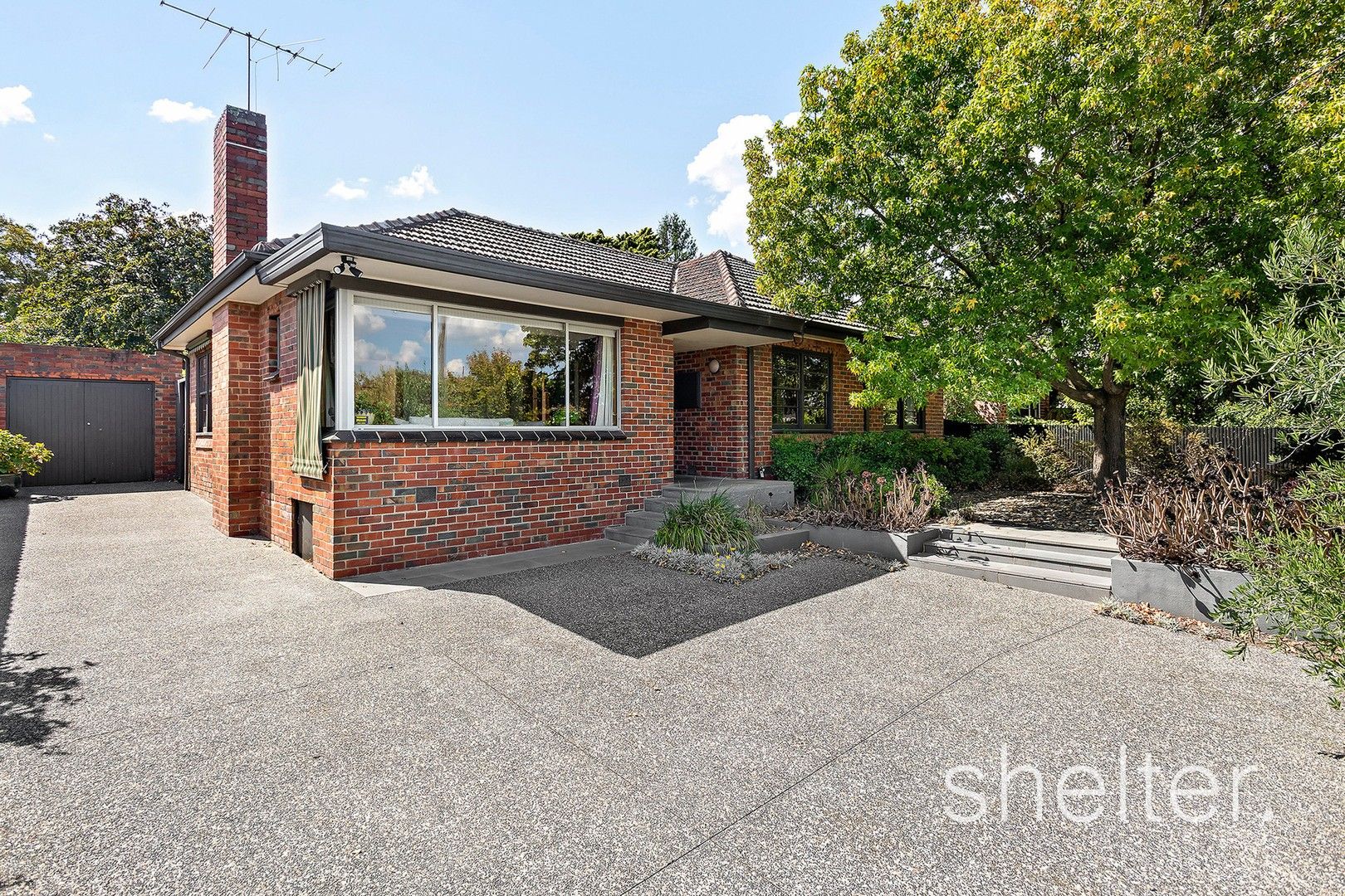 4 bedrooms House in 25 Beatty Crescent ASHBURTON VIC, 3147