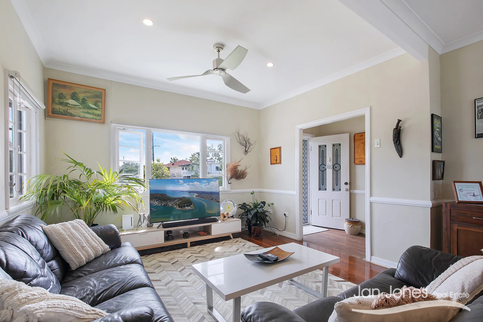 Additional image 3 of 107 Eversleigh Road, Scarborough QLD 4020