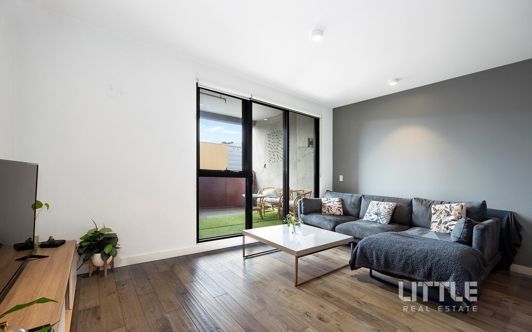 2 bedrooms Apartment / Unit / Flat in 107/2 Tweed Street HAWTHORN VIC, 3122