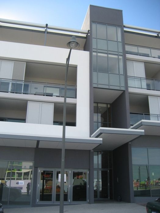 2 bedrooms Apartment / Unit / Flat in 13/23 Junction Boulevard COCKBURN CENTRAL WA, 6164