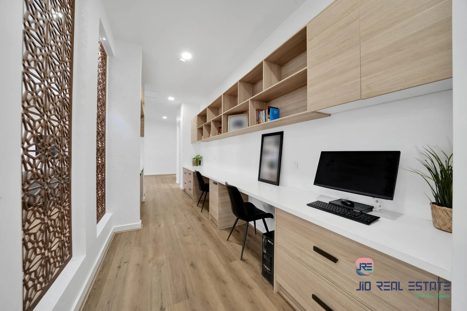 Additional image 16 of 13 Longshanks Street, Thornhill Park VIC 3335