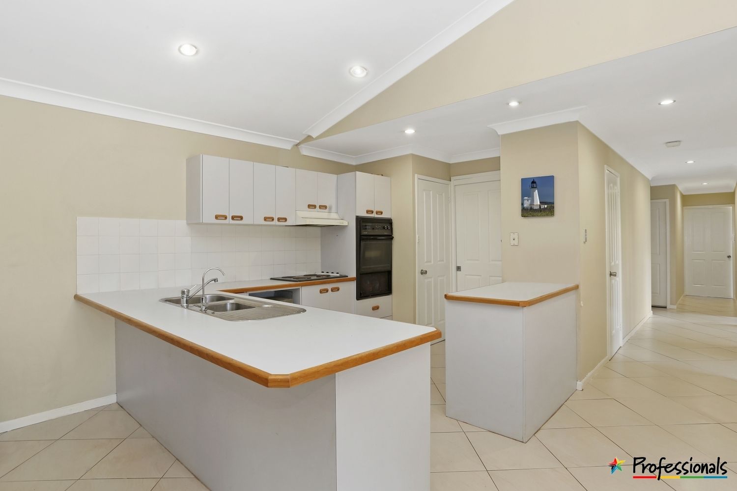 1B/2 Kitching Way, Currans Hill NSW 2567, Image 1