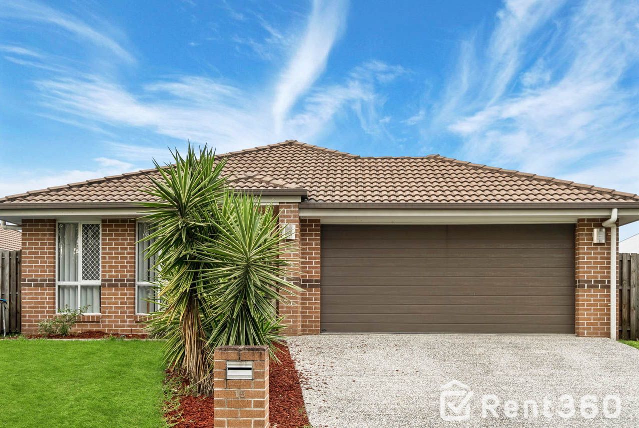 4 bedrooms House in 15 Skardon Crescent BRASSALL QLD, 4305