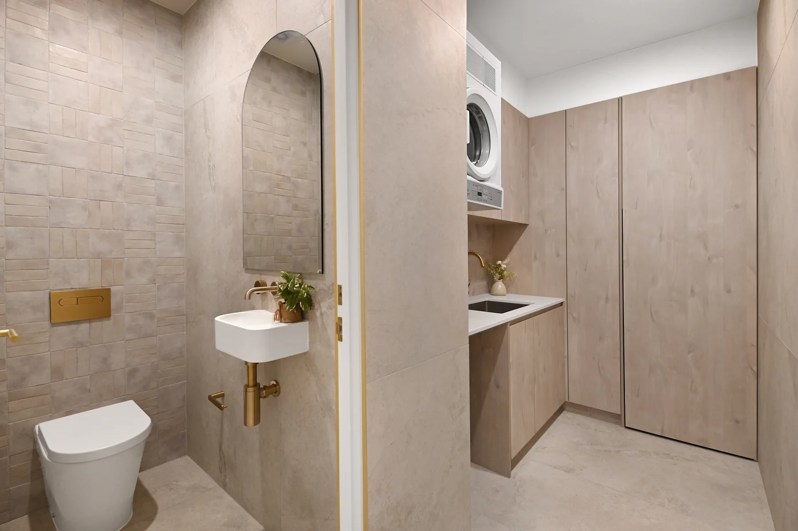 Additional image 12 of 2/51 Broadwater Street, Runaway Bay QLD 4216