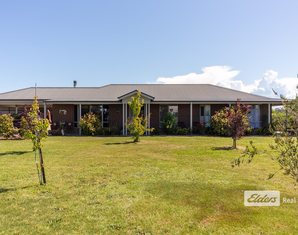 140 Lake Victoria Road, Eagle Point VIC 3878