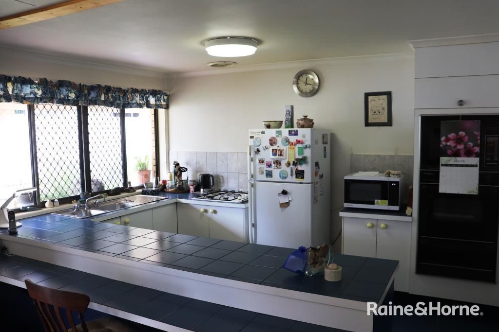 32 Fitzroy, Kingaroy QLD 4610, Image 2