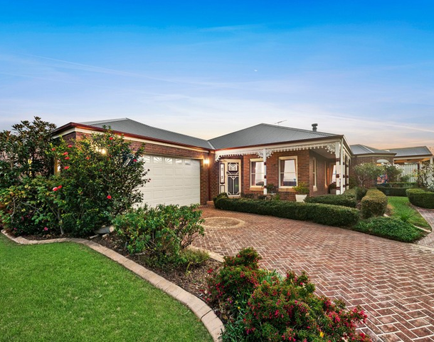 12 Joanne Way, Mornington VIC 3931