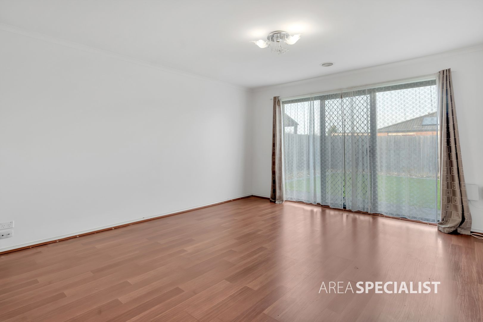 3 Baltic Way, Cranbourne West VIC 3977, Image 2