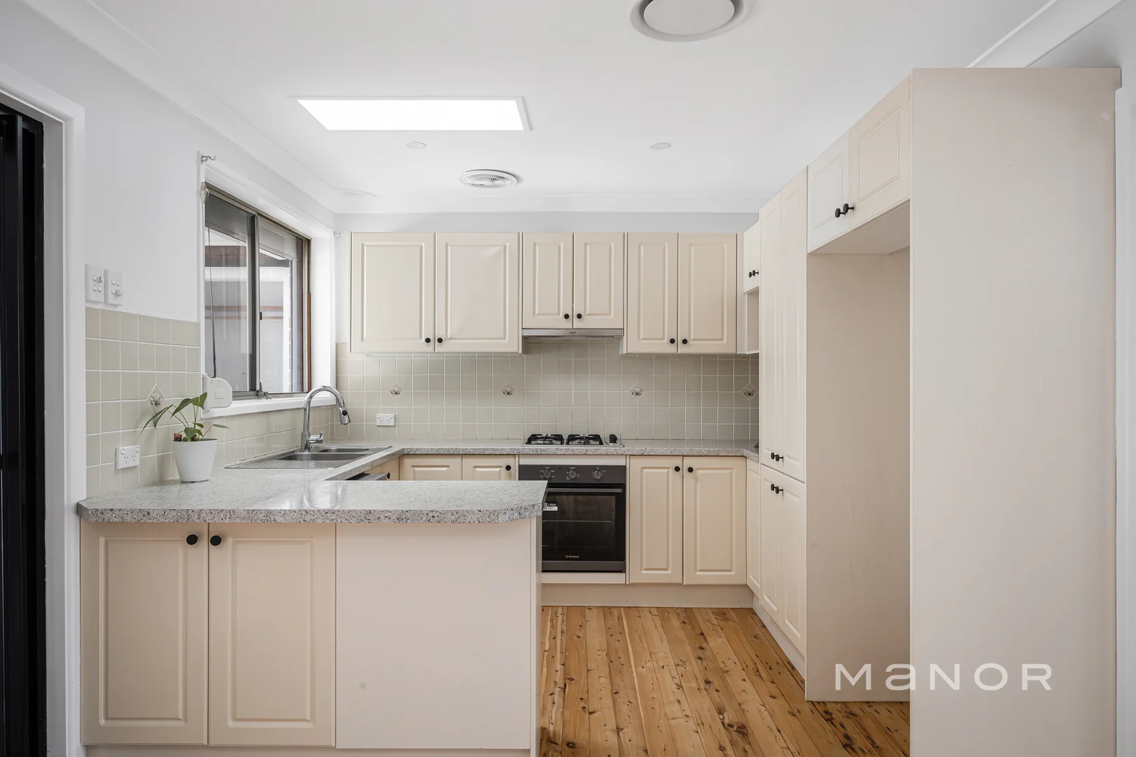 Additional image 3 of 6 Bronte Place, Winston Hills NSW 2153