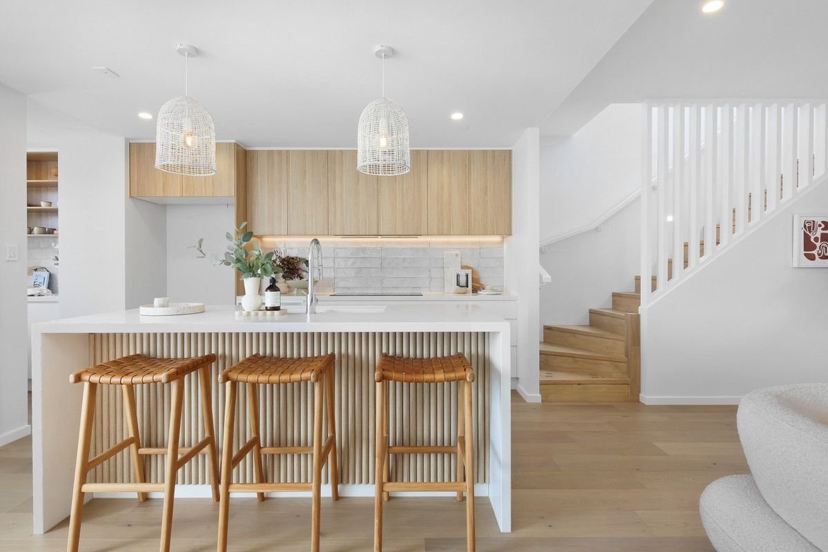 3 bedrooms Townhouse in Unit 3/6 Beelyu Street BURLEIGH HEADS QLD, 4220