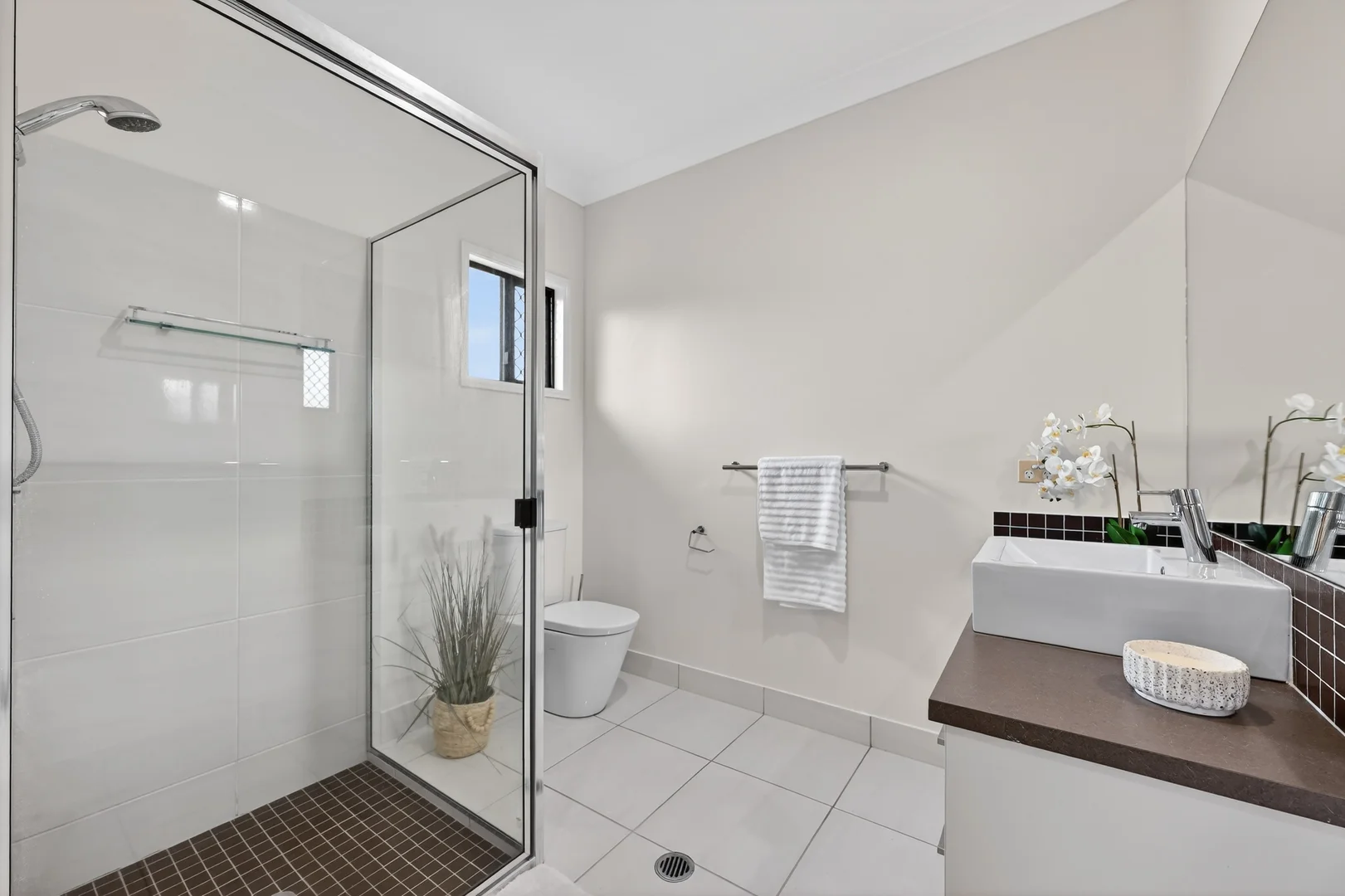 Additional image 16 of 24 Shoalmarra Drive, Mount Low QLD 4818