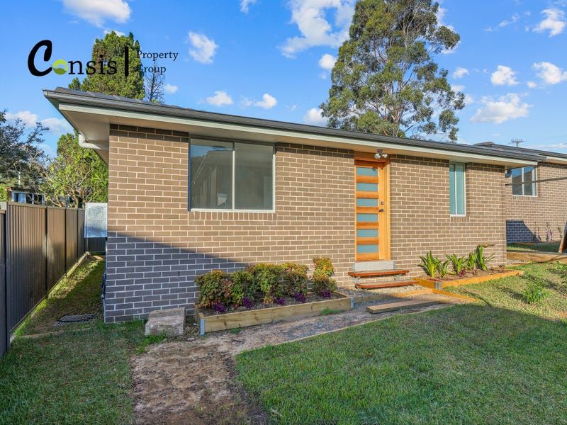 2 bedrooms Townhouse in 3/2 Summers Street DUNDAS VALLEY NSW, 2117