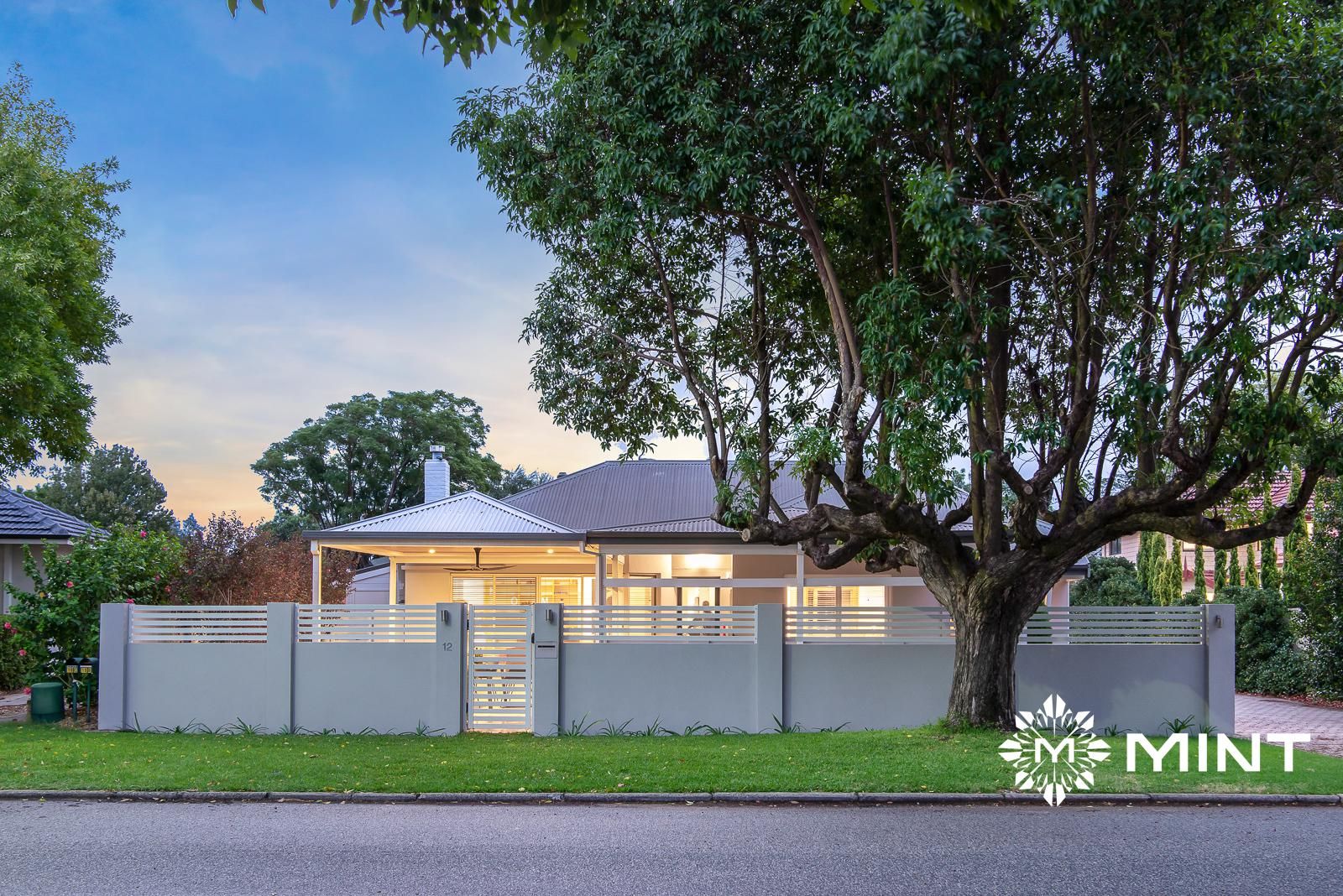 3 bedrooms House in 12 Bricknell Road ATTADALE WA, 6156