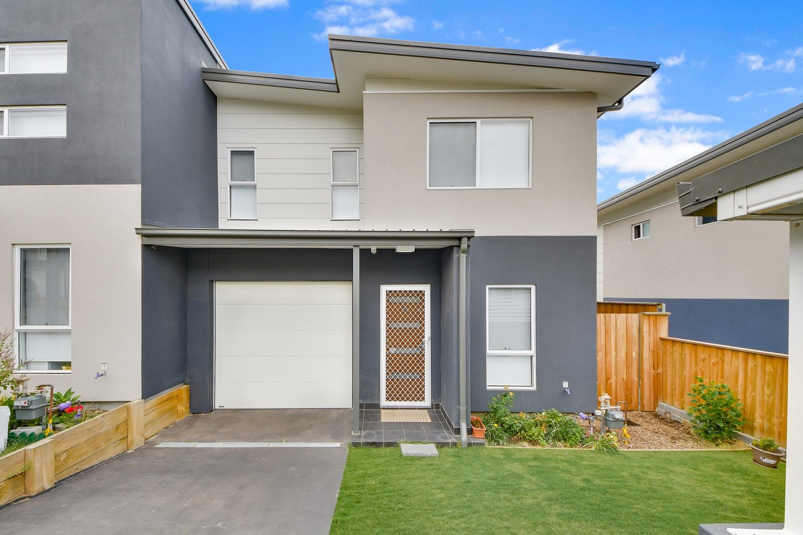 6/52A Atlantic Boulevarde, Glenfield NSW 2167, Image 1