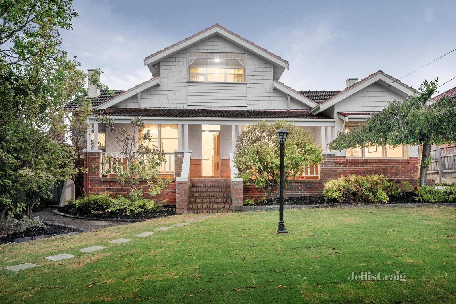 45 Florence Road, Surrey Hills VIC 3127