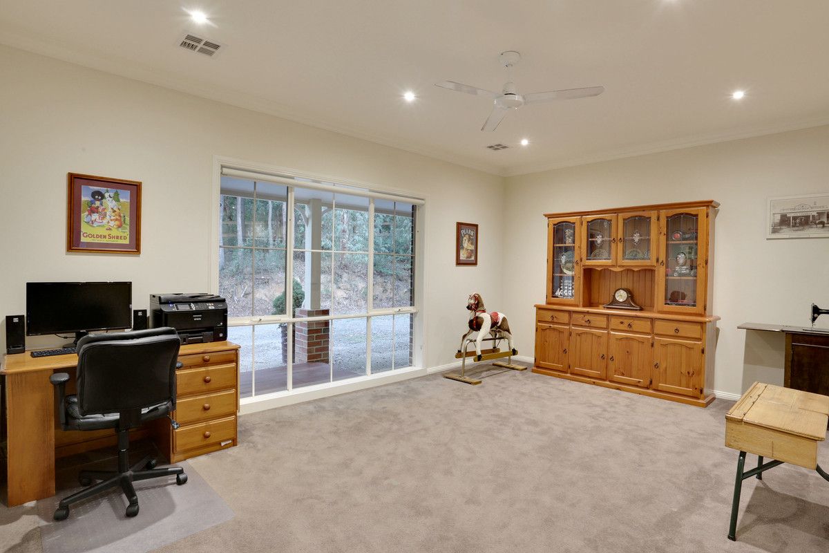 2711 Gembrook Launching Place Road, Gembrook VIC 3783, Image 2
