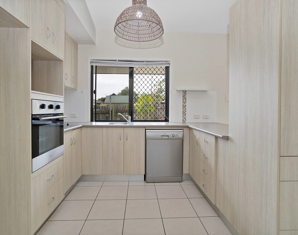 3/10 Coolum Court, Blacks Beach QLD 4740