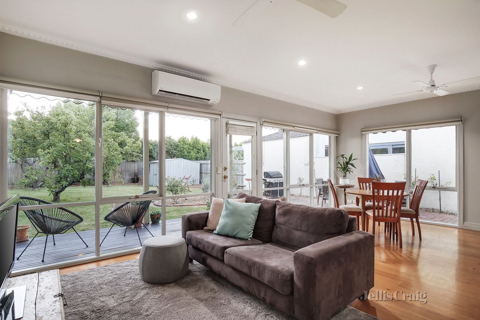 12 Albert Road, Carnegie VIC 3163, Image 2