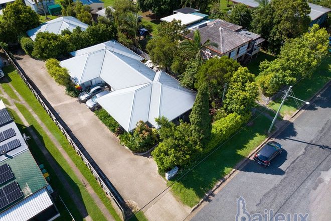 Picture of 11 Place Avenue, SARINA QLD 4737