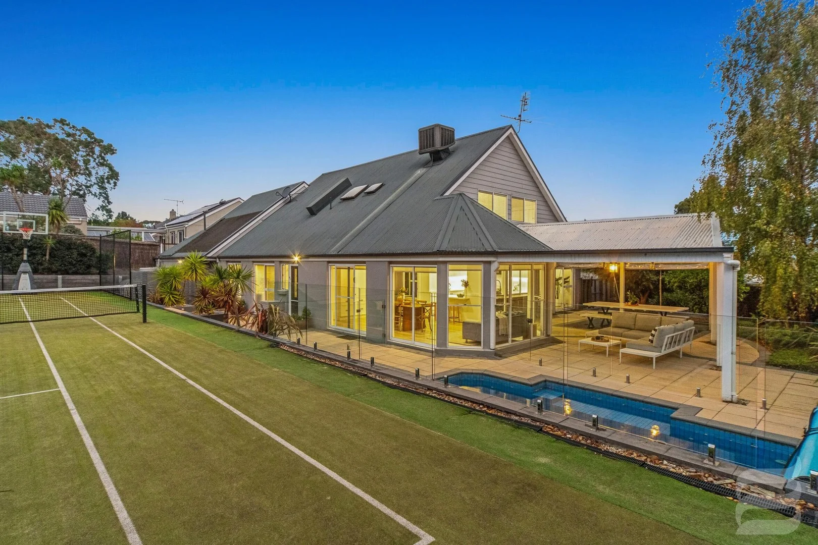 4 Angus Court, Mount Eliza VIC 3930