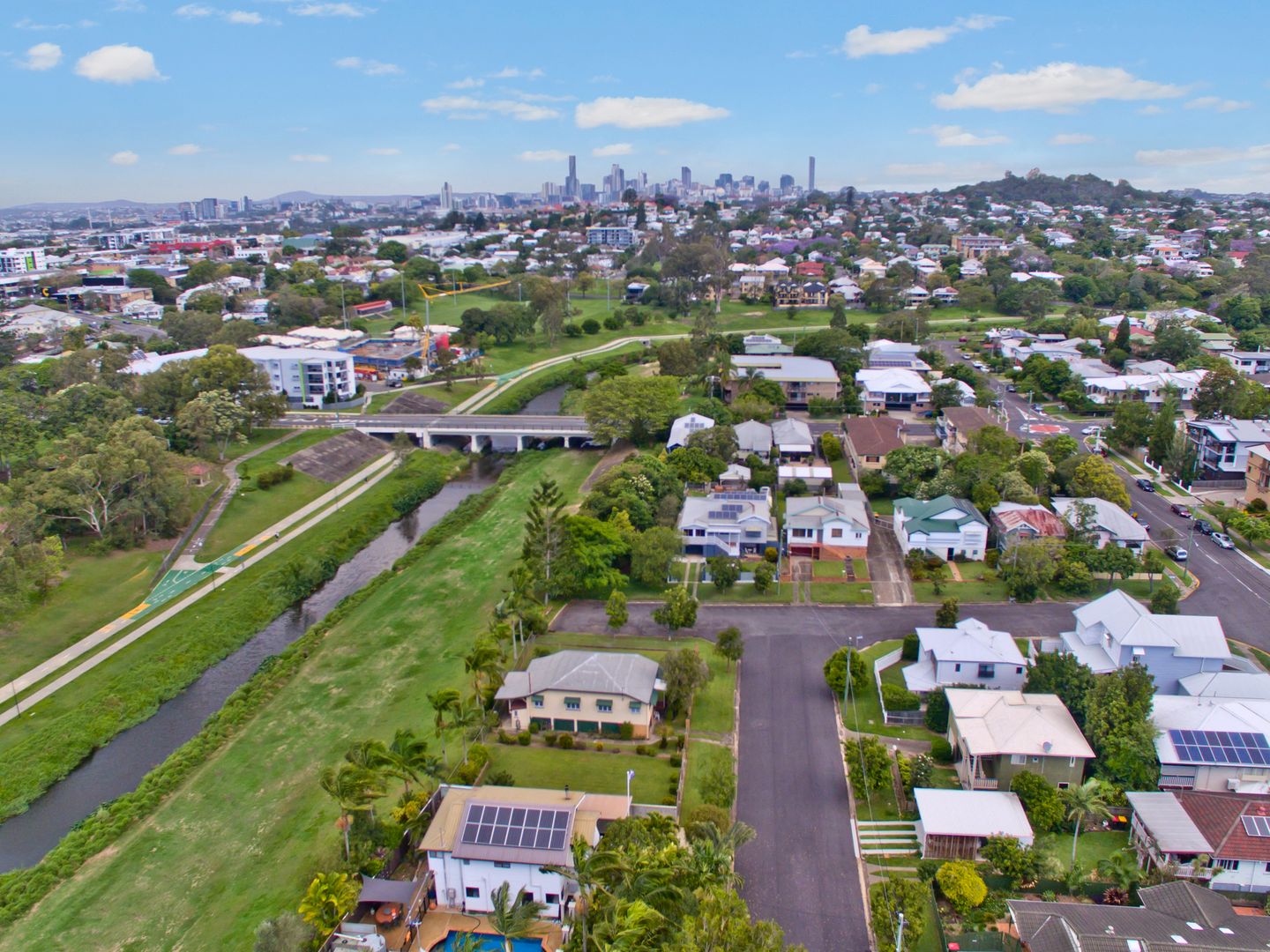 3 Little Barron Street, Gordon Park QLD 4031, Image 2