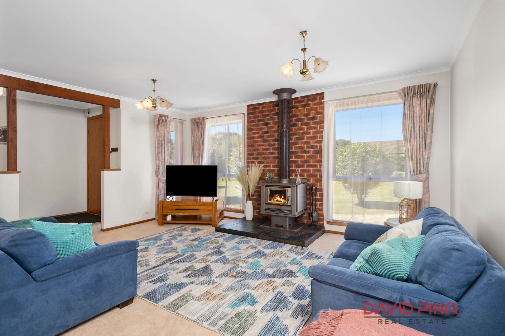 27 White Avenue, Romsey VIC 3434, Image 1